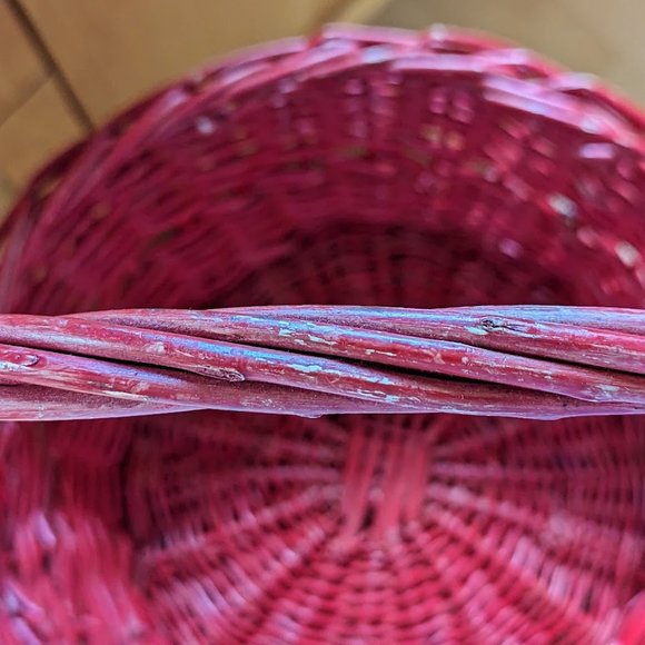 REDUCED Vintage Mid-Sized, Round, Red Willow Basket c 1970s - Picture 6 of 8